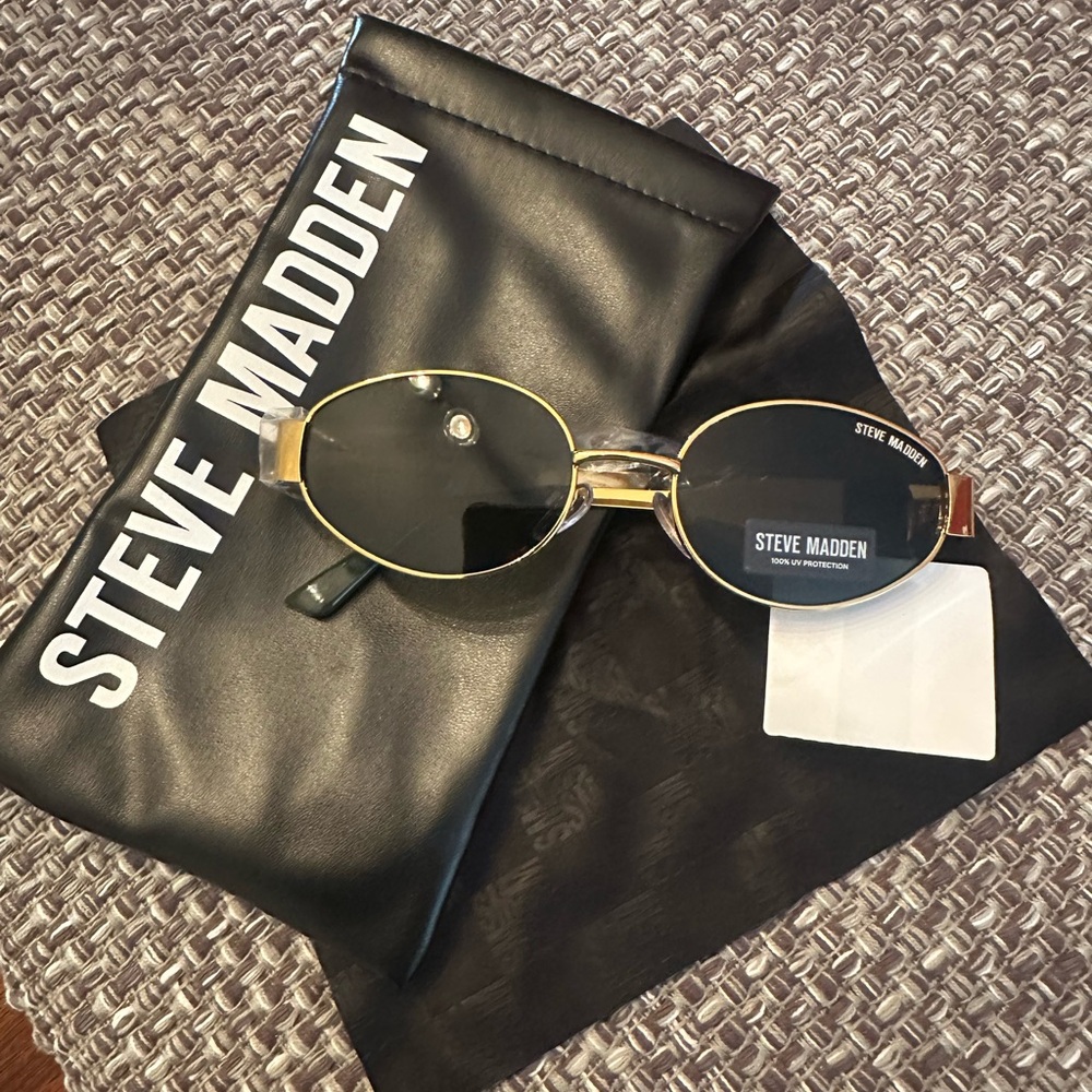 Steve Madden Oval Sunglasses with Gold Frame